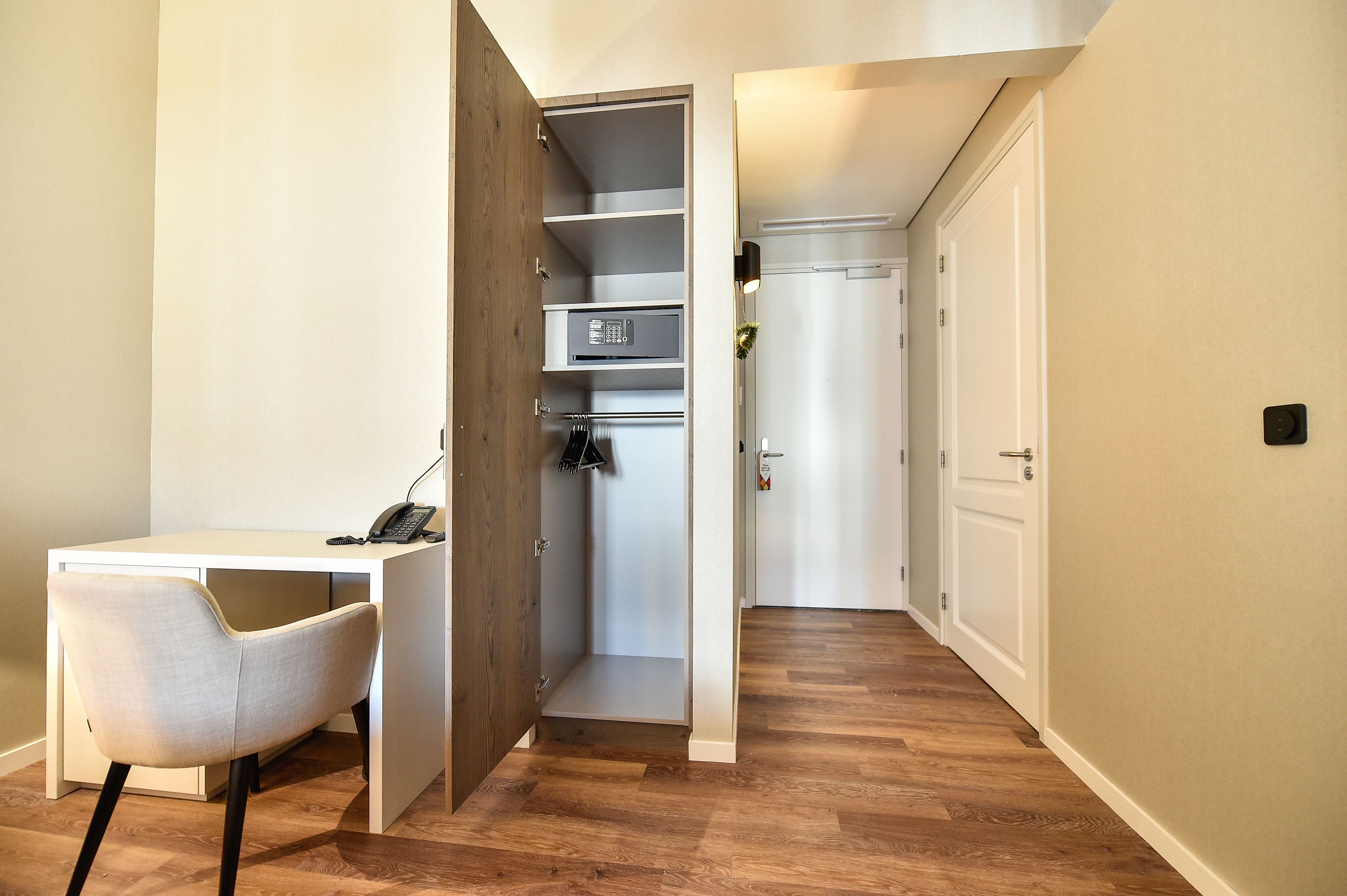 superior room | minibar, in-room safe, desk, soundproofing