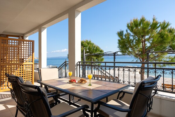 Classic Studio, Sea View | Terrace/patio