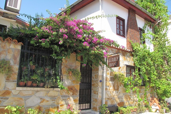 Bagian depan properti