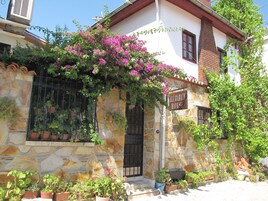Fachada de la propiedad