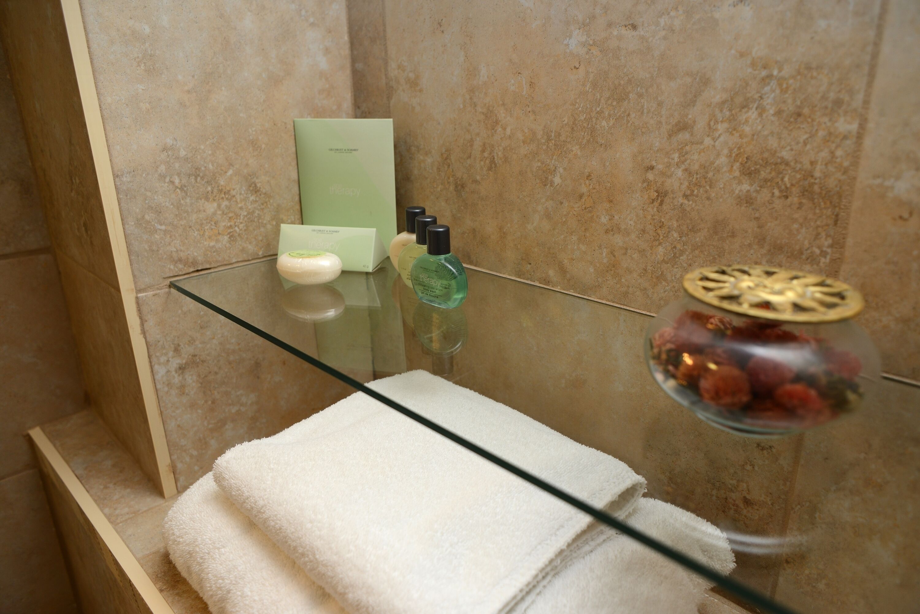 double room (large) | room amenity