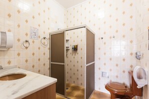 Shower, free toiletries, hair dryer, towels