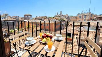 Deluxe Double Room, Balcony | Balcony