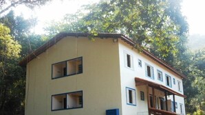 Ảnh chưa phân loại, 3 trong số 48 ảnh, nút