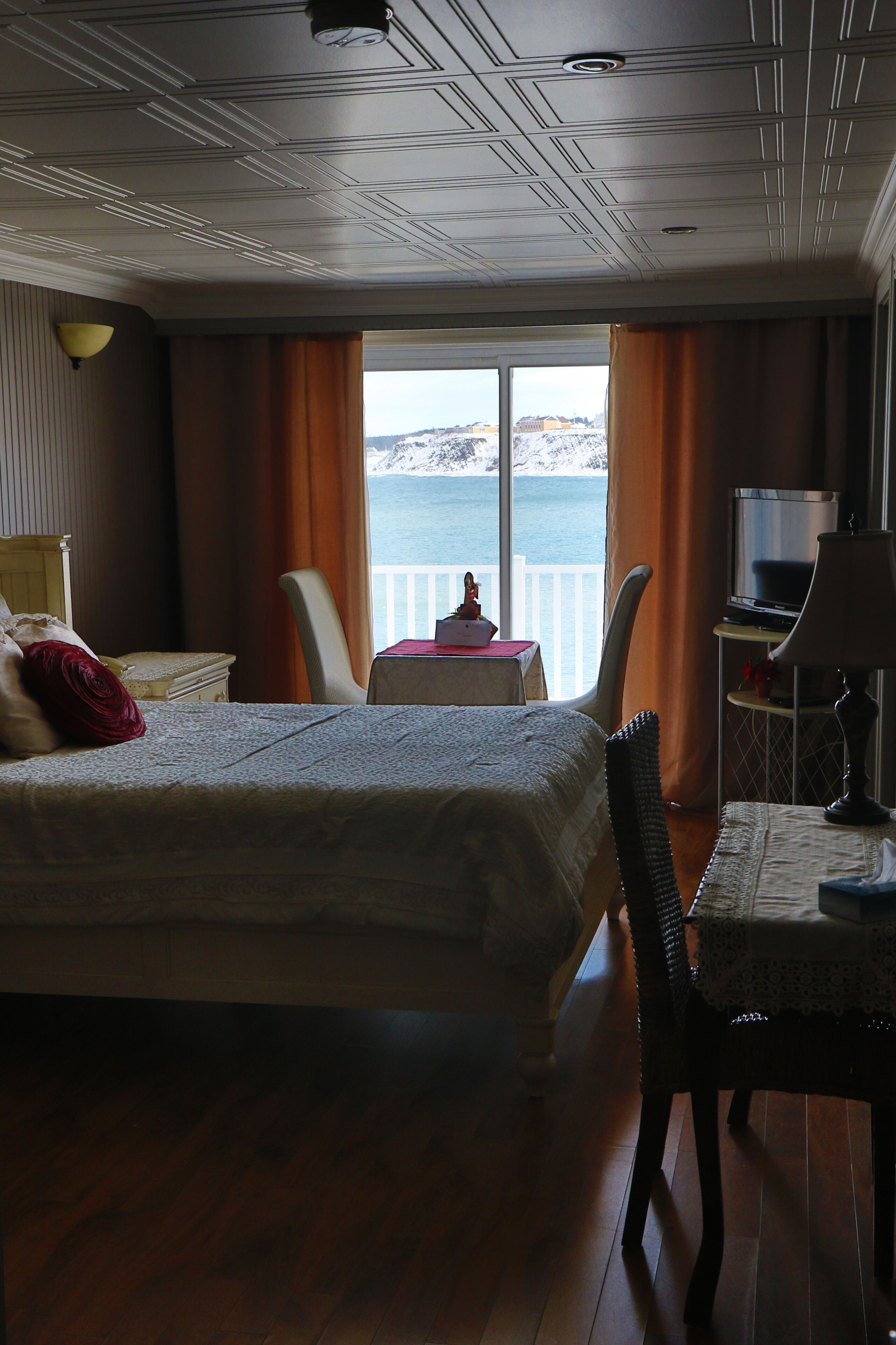 superior room, 1 queen bed | individually decorated, individually furnished, desk, rollaway beds