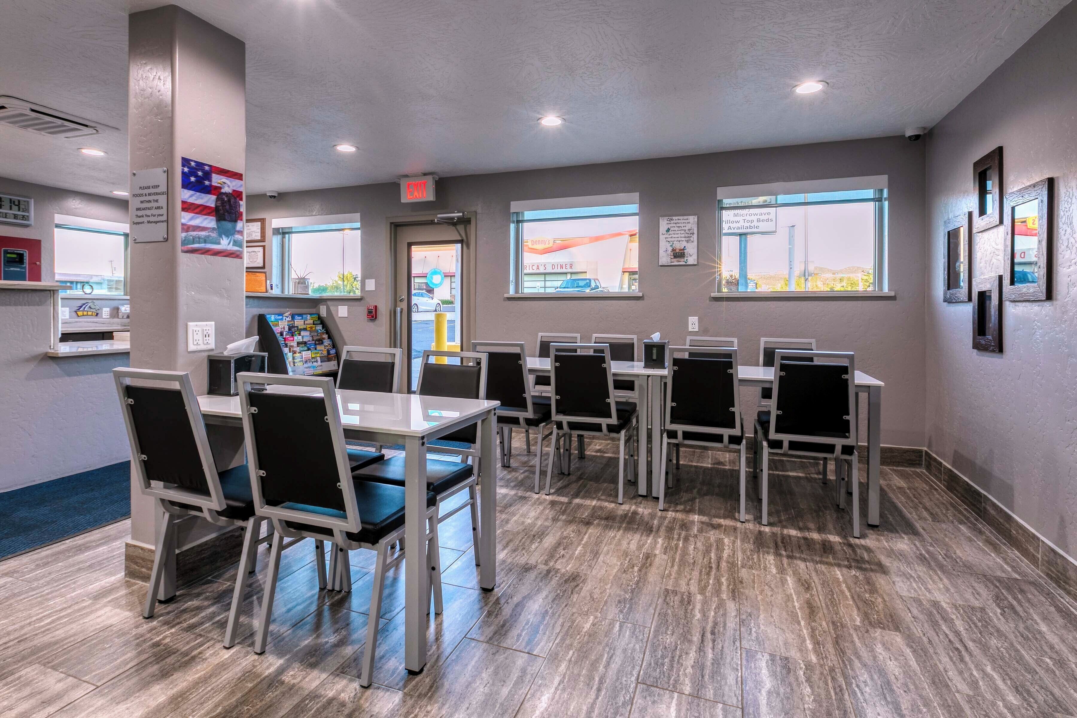 Free daily continental breakfast