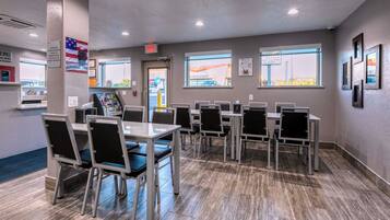 Free daily continental breakfast