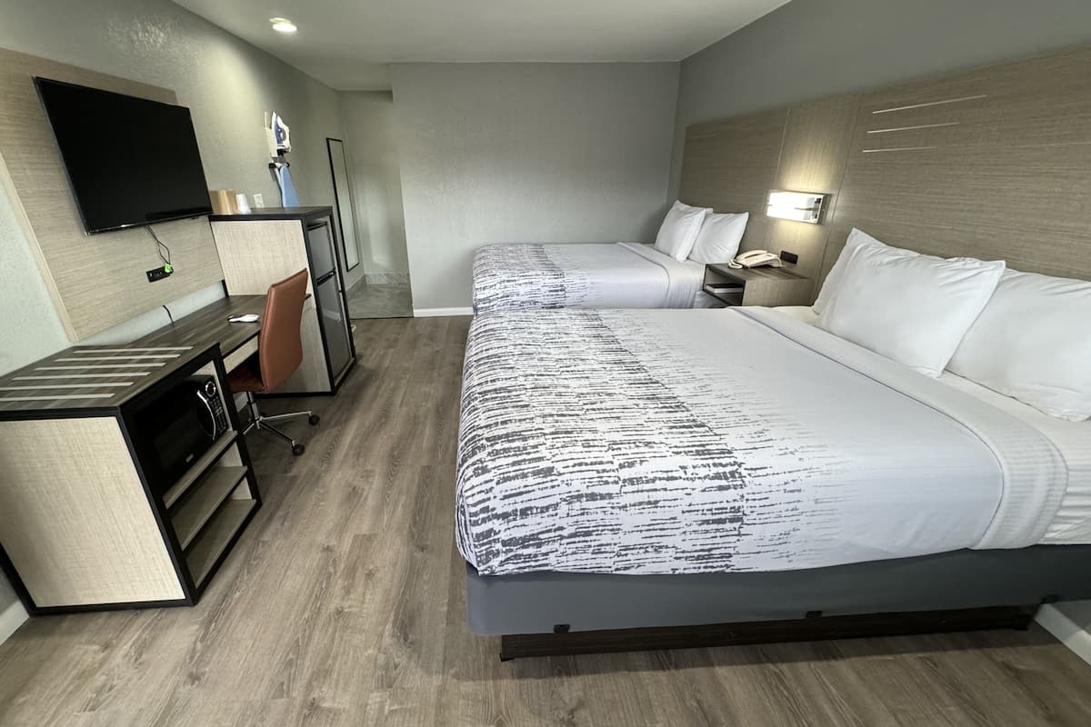 Standard Room, 2 Queen Beds | 1 bedroom, pillowtop beds, desk, blackout drapes