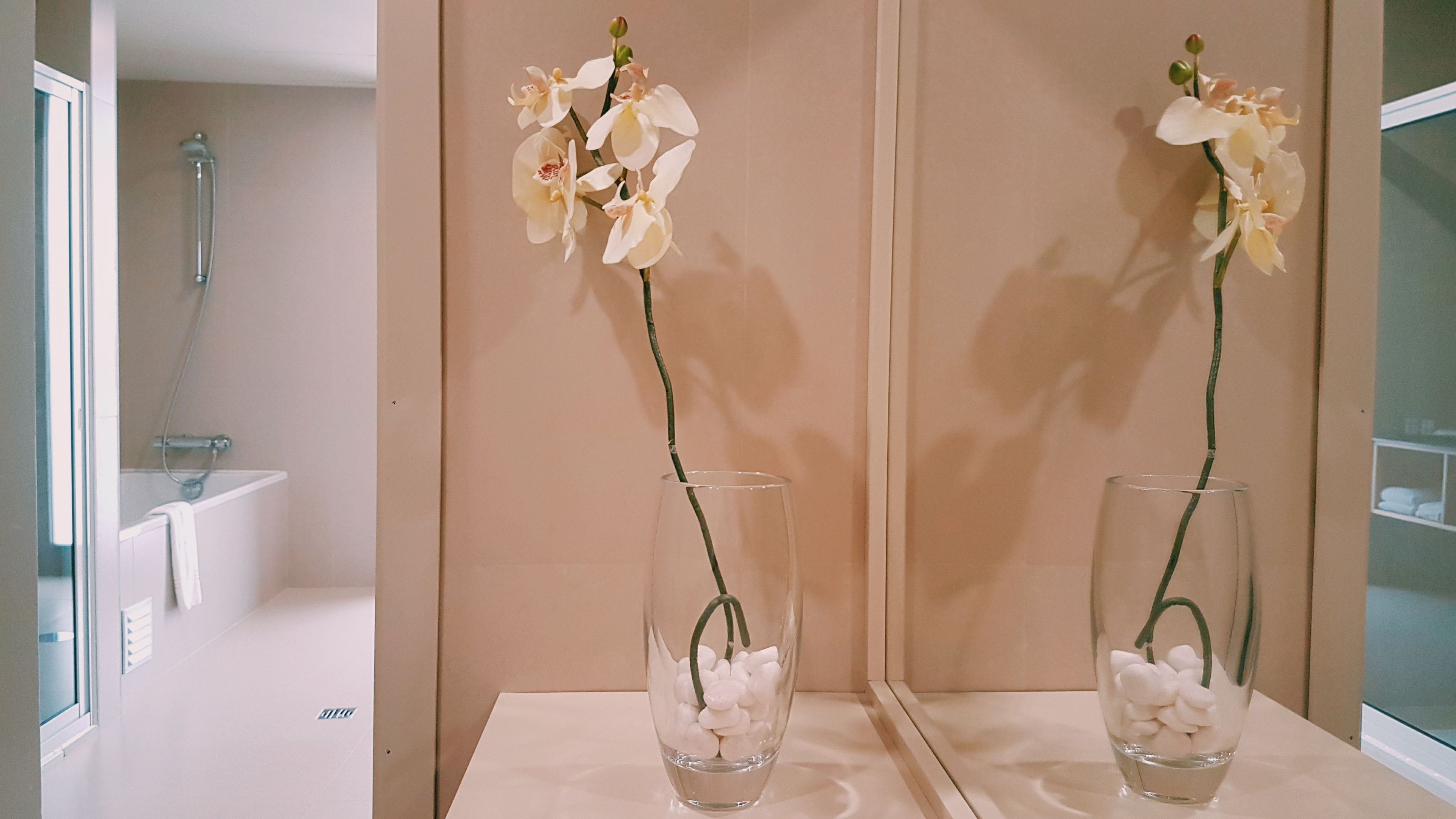 1 bedroom, premium bedding, minibar, in-room safe