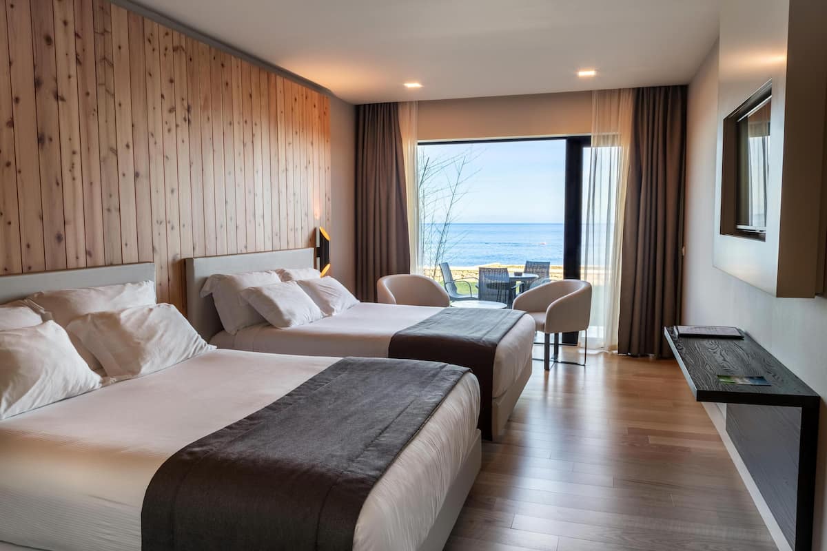 1 phòng ngủ, bộ đồ giường cao cấp, minibar, két bảo mật tại phòng