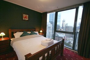 1 bedroom, individually decorated, individually furnished, desk - Melbourne Stays - City Point Suite (Melbourne)