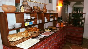 Free daily buffet breakfast - Inka Andina (Cusco)