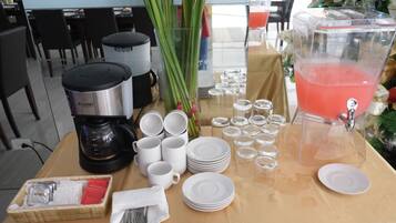 Daily buffet breakfast (PHP 350 per person)