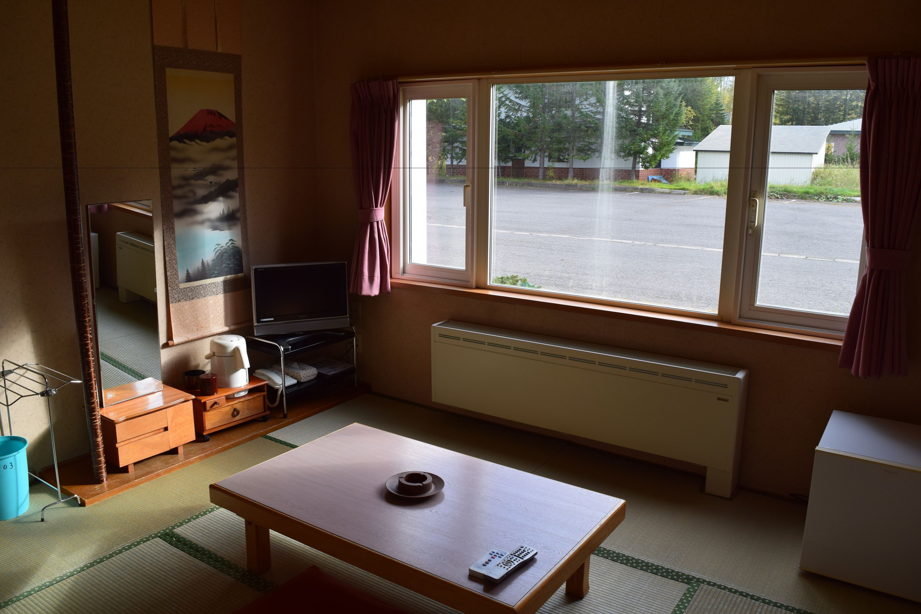 免费 WiFi、床单