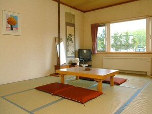 免费 WiFi、床单