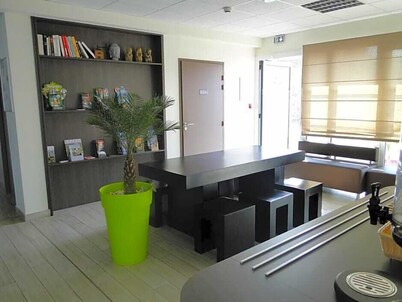 インターホテル ウェルカム