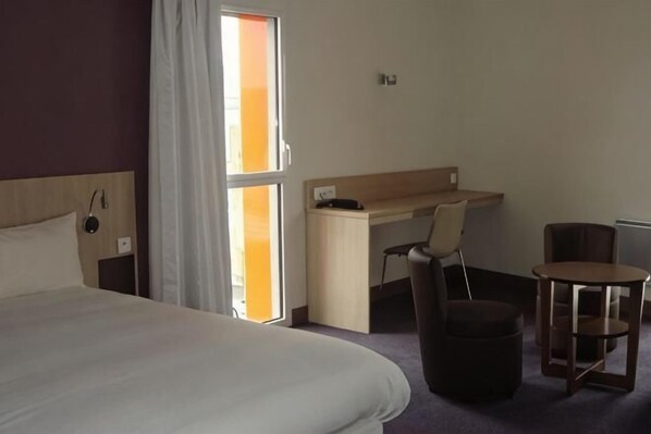 Soundproofing, WiFi - The Originals Access, Hôtel Cholet Gare (Cholet)