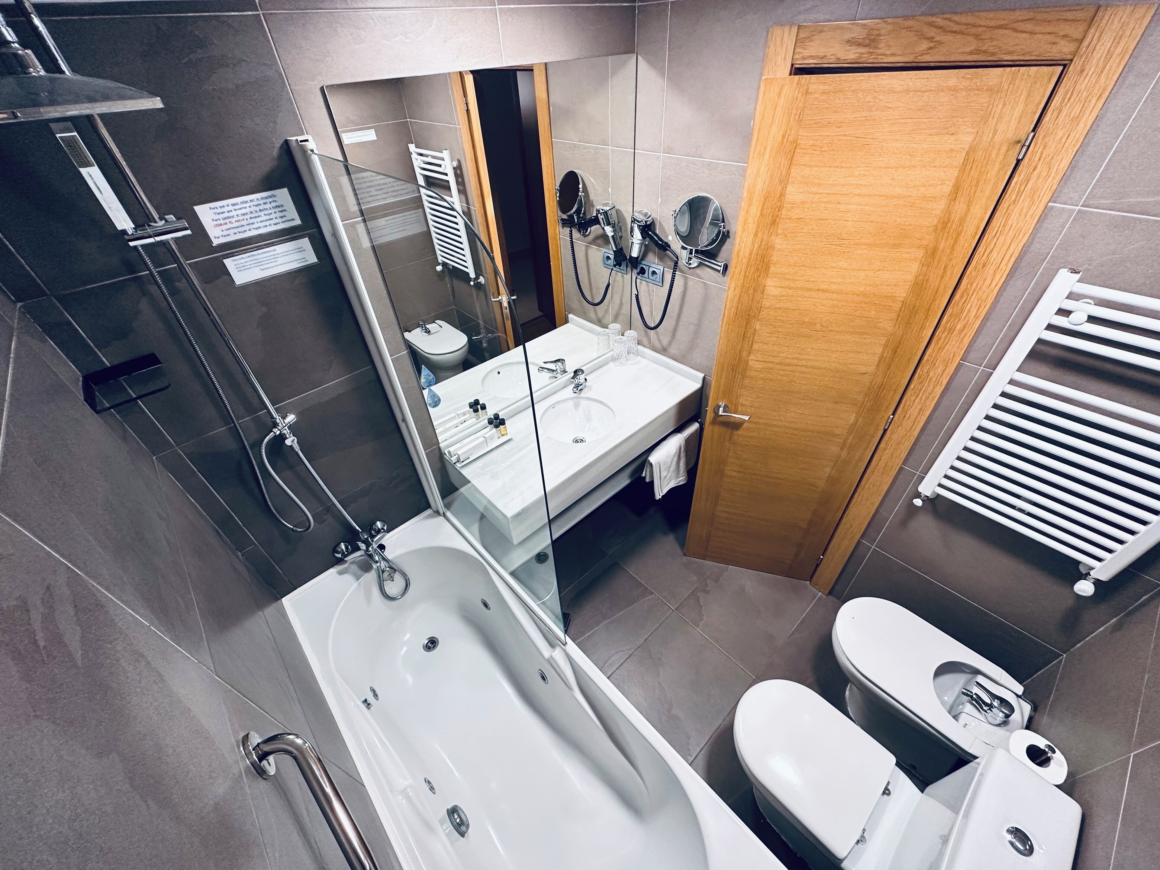 double or twin room, jetted tub, sea view | 1 bedroom, premium bedding, individually decorated