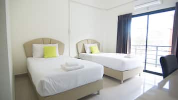 Standard Room 2 Single Beds | Desk, free WiFi, bed sheets