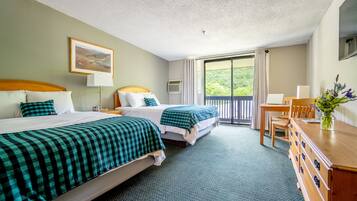 Cortinas blackout, tabla de planchar con plancha y wifi gratis