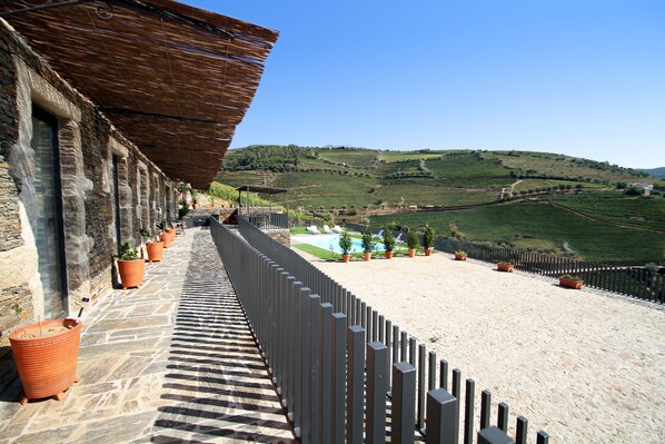 Khuôn viên nơi lưu trú