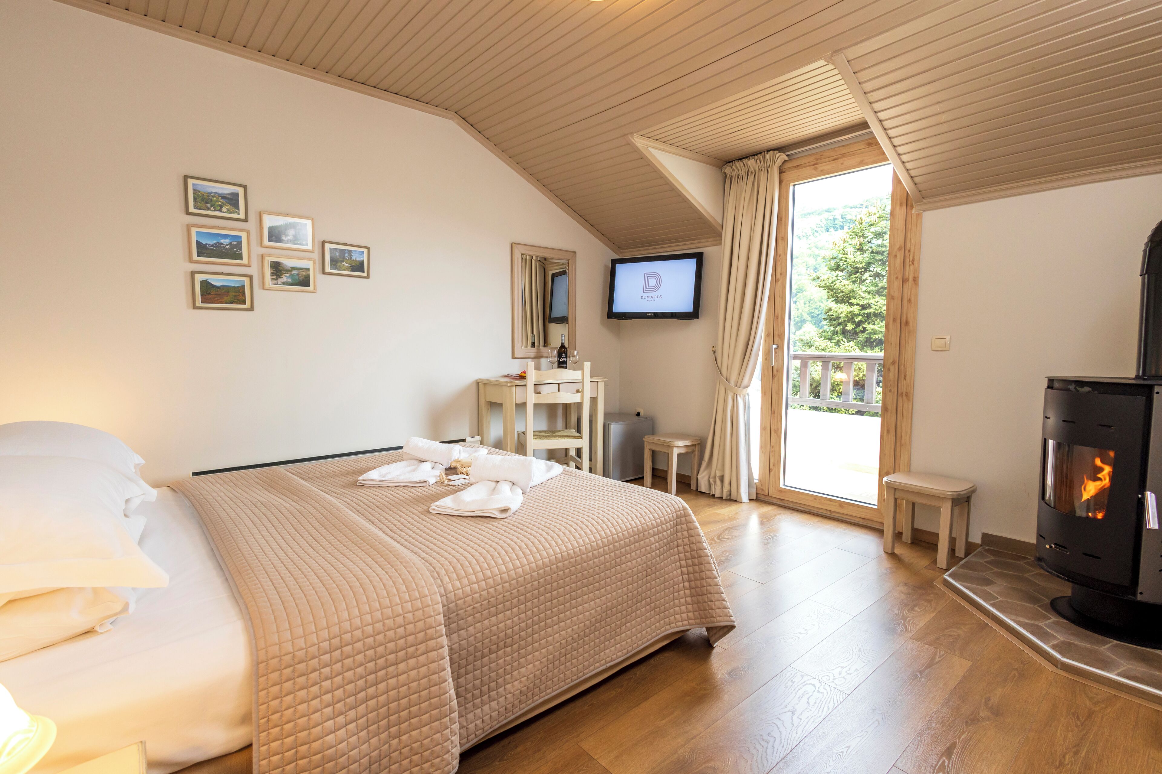 Cortinas blackout, sistema de insonorización y wifi gratis 