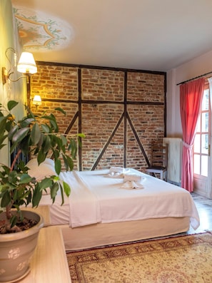 Superior Double Room | Blackout curtains, soundproofing, free WiFi, bed sheets - Dimatis (Katerini)