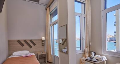 Amalia Rooms