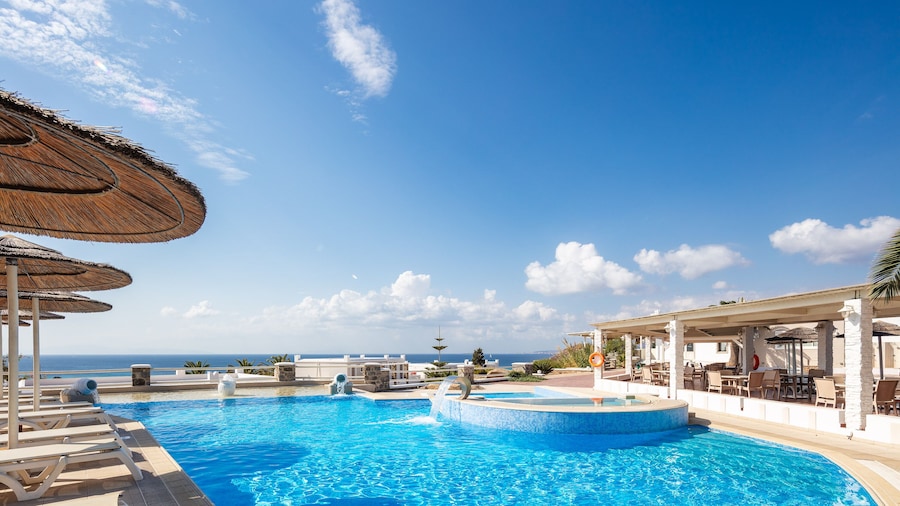 Kavuras Village Hotel & Suites