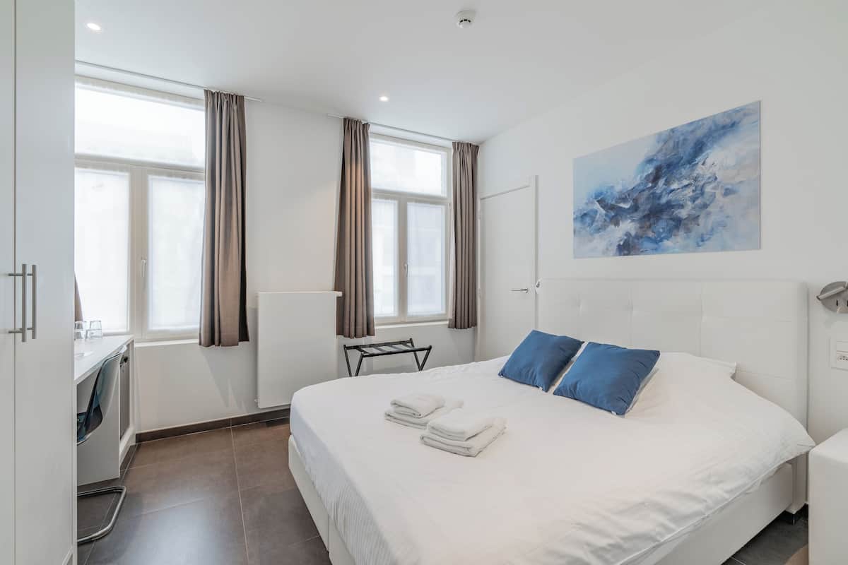 Comfort Double Room | 1 bedroom, hypo-allergenic bedding, minibar, in-room safe