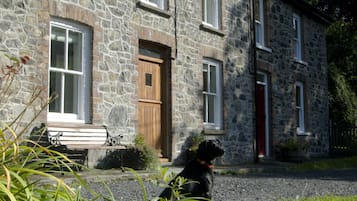 Cottage, Private Bathroom (Bronfelin) | Exterior