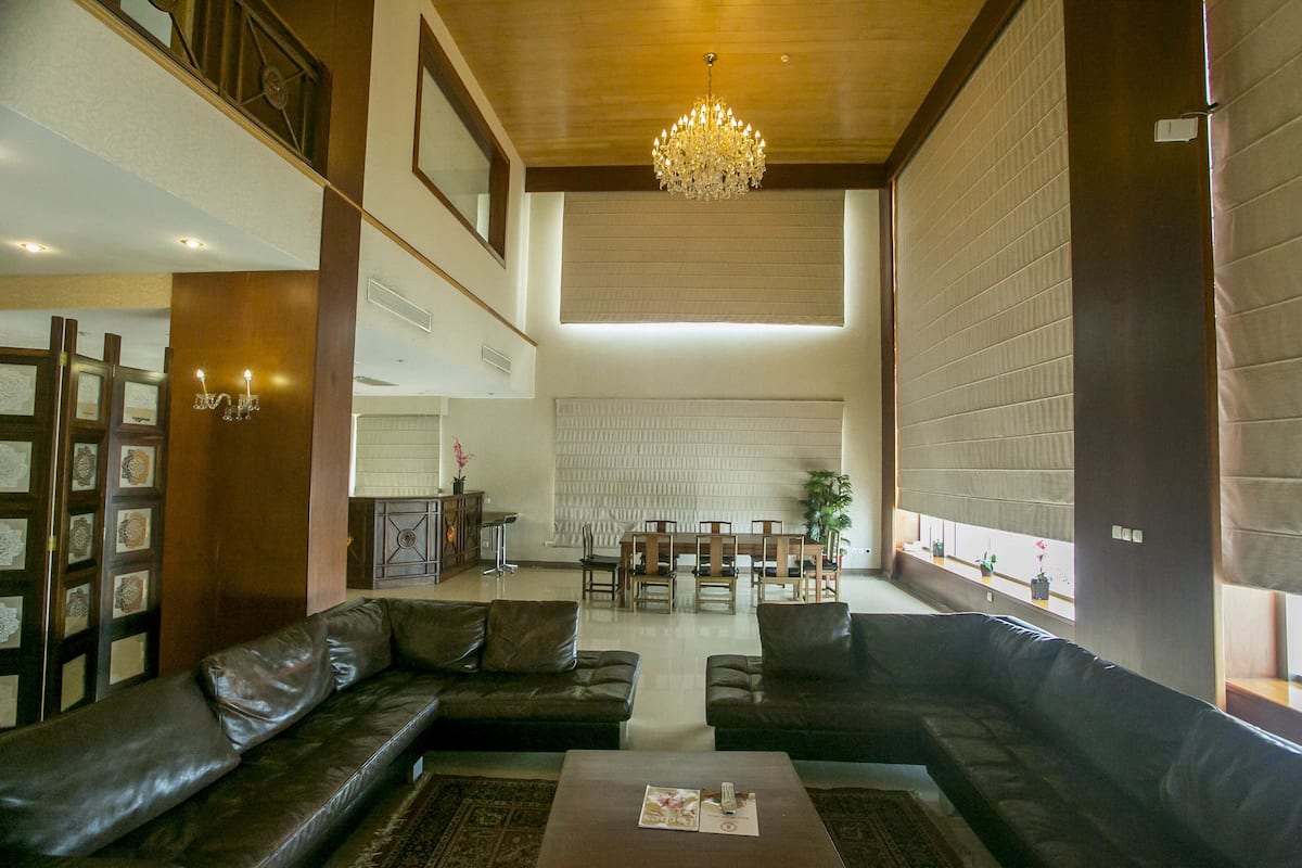 Suite Supérieure, vue lagon | Coin salon dans le hall
