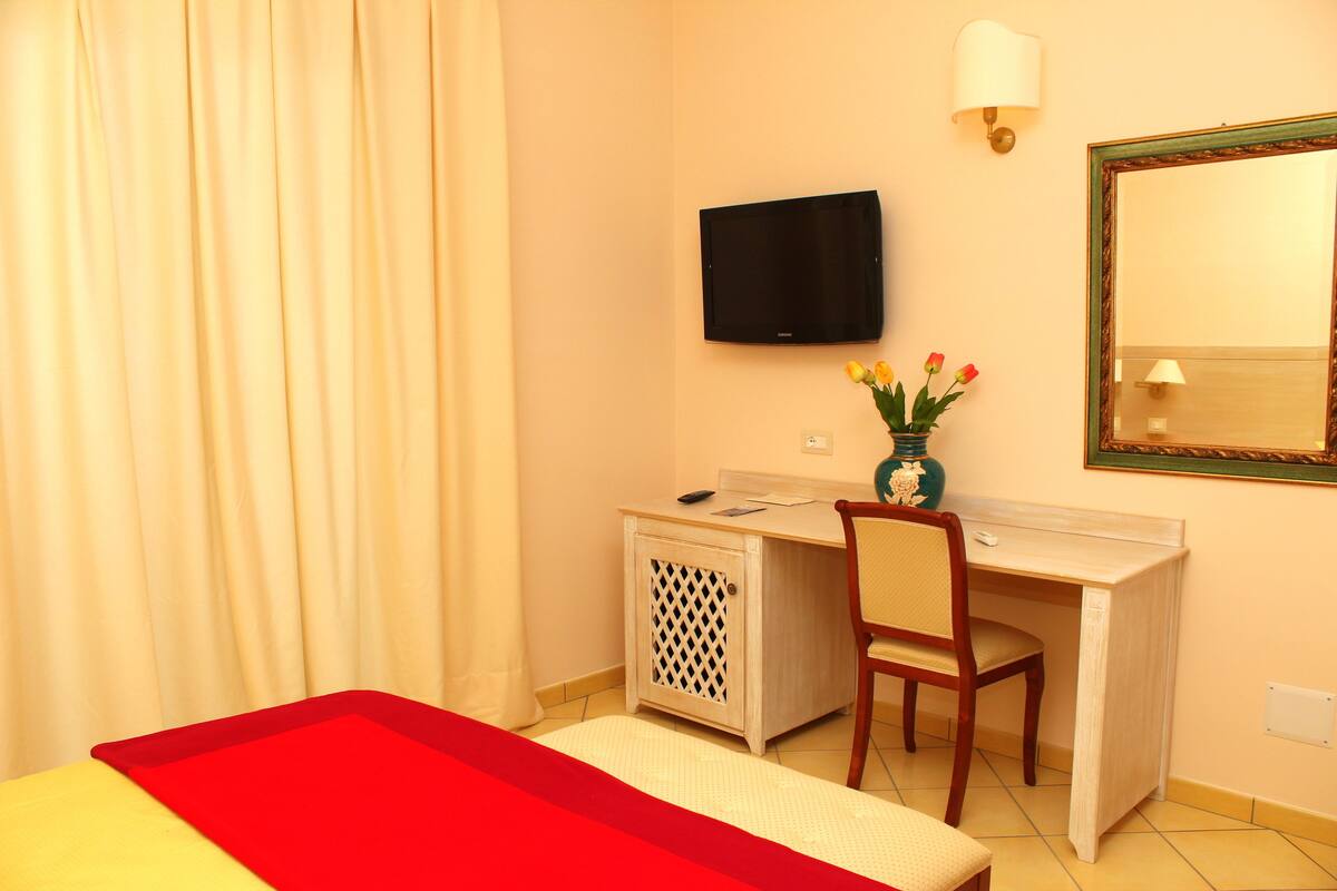 Superior Triple Room | Premium bedding, minibar, in-room safe, desk