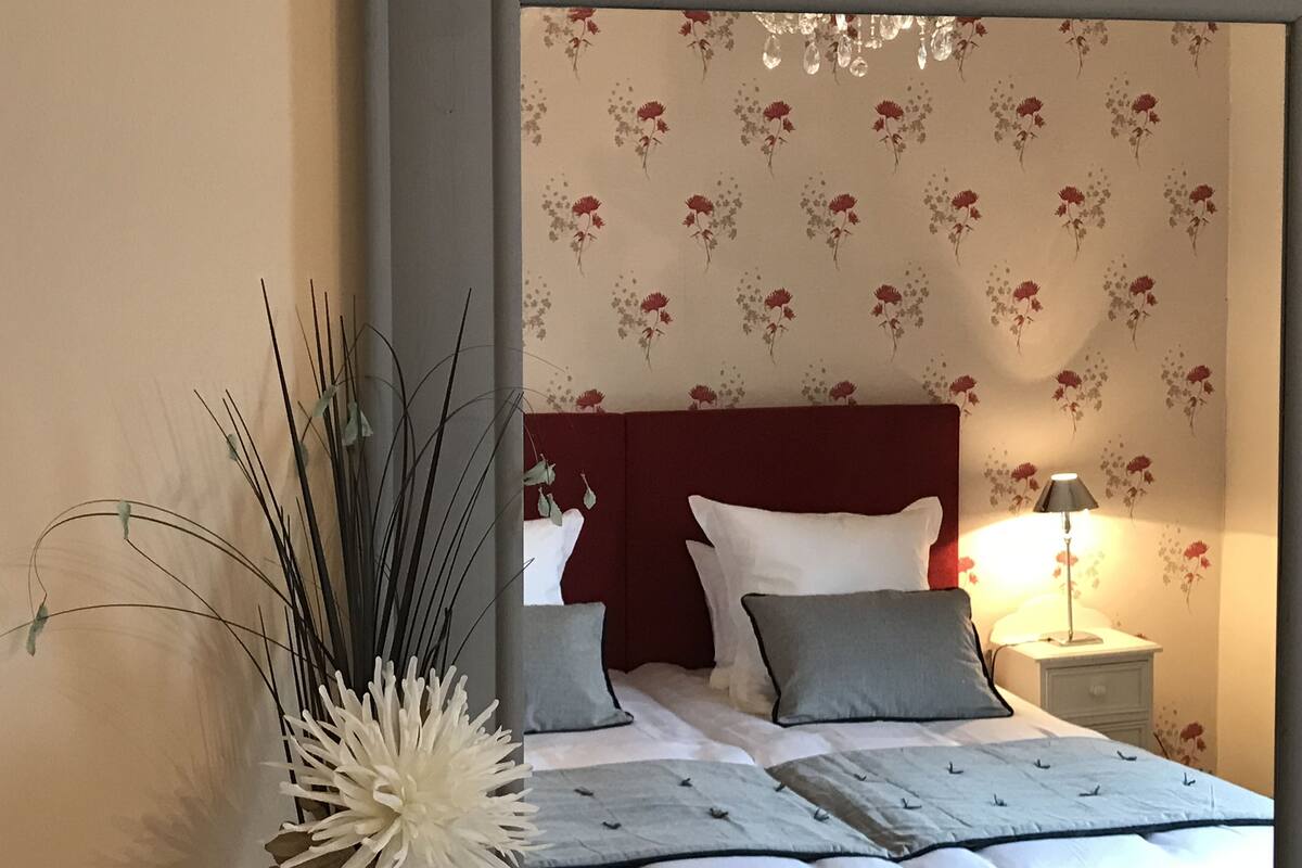 Quarto casal ou duplo, suíte, vista para o jardim ("Sainte-Barbe")