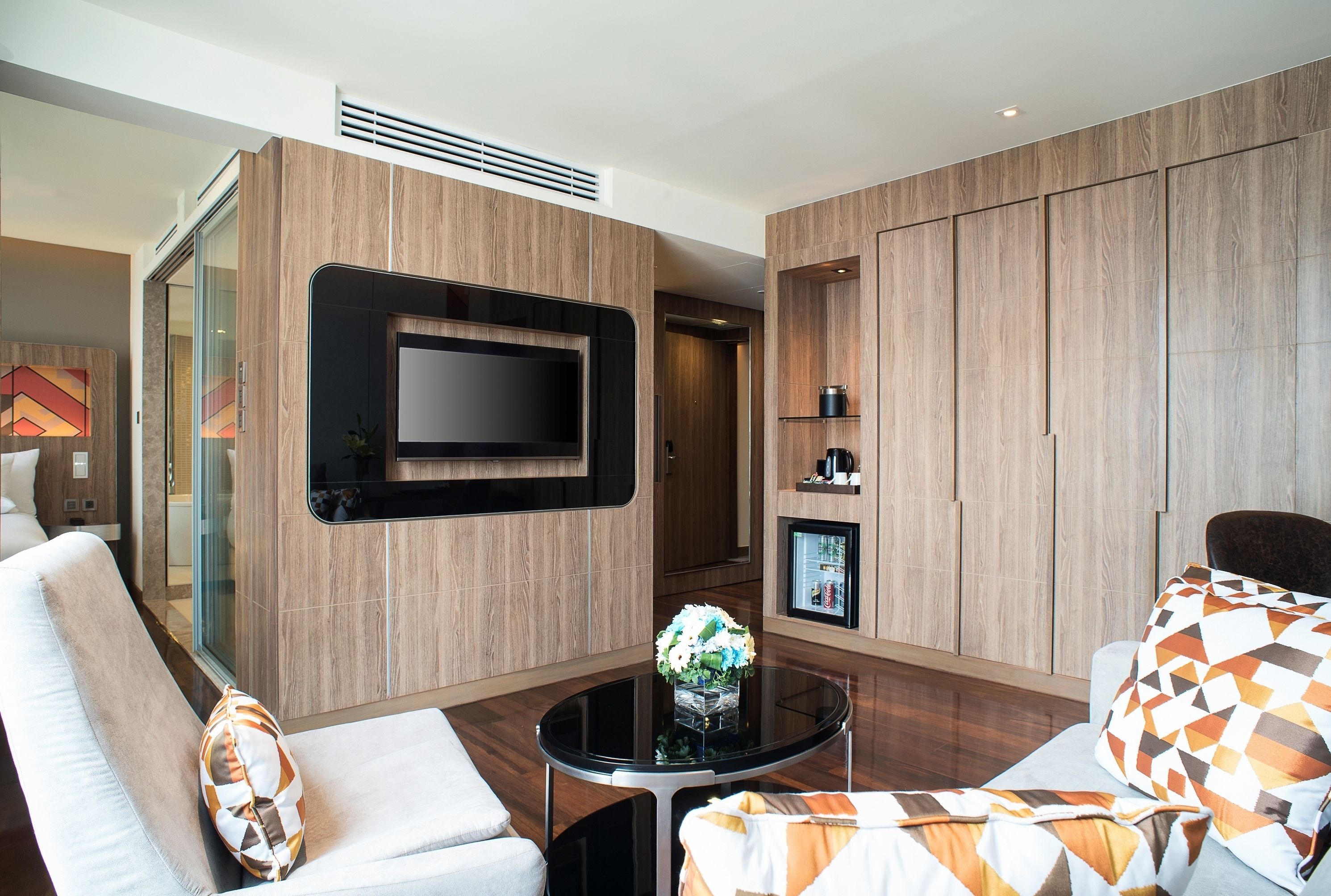 42-inch lcd tv with satellite channels, tv, pay films