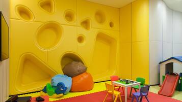 Children’s play area – indoor