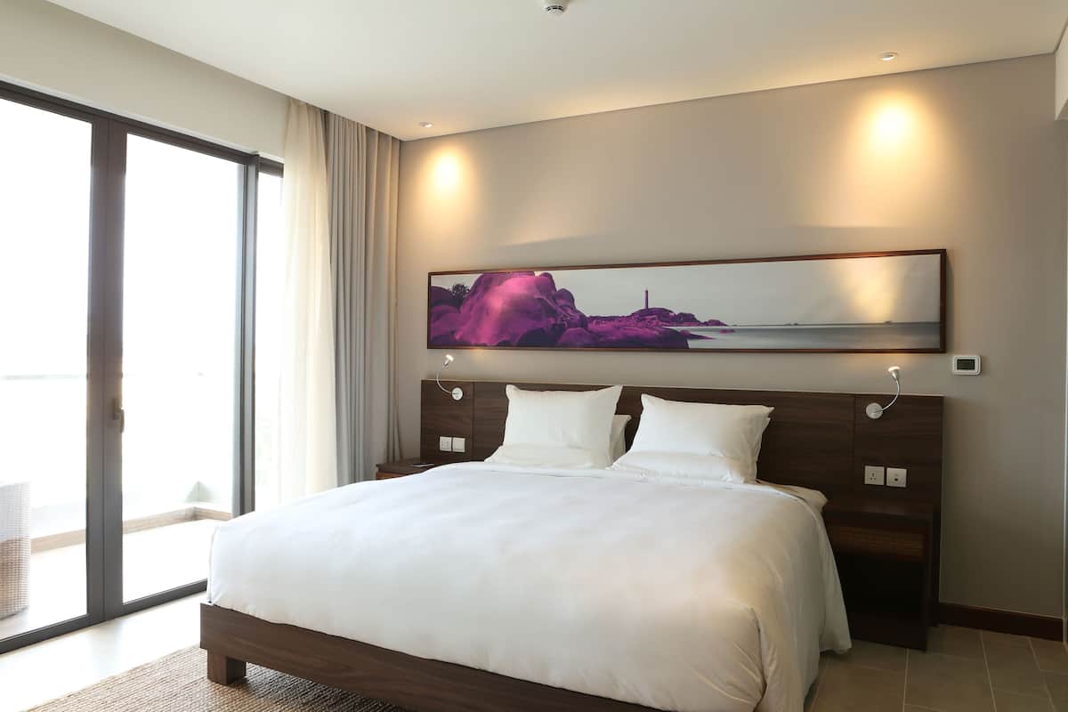 Superior Double Room, 1 Double Bed, Ocean View | 1 bedroom, minibar, in-room safe, individually decorated