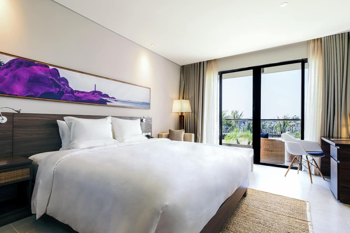 1 bedroom, minibar, in-room safe, individually decorated