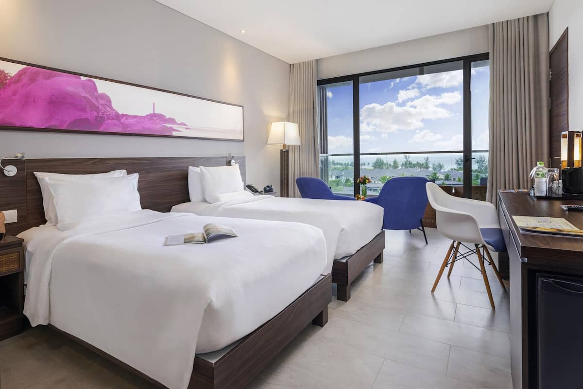 1 bedroom, minibar, in-room safe, individually decorated