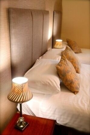 Desk, iron/ironing board, free WiFi, bed sheets