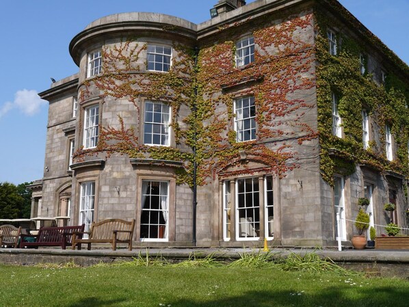 Exterior - Shaw Hill Golf Resort & Spa Hotel (Chorley)