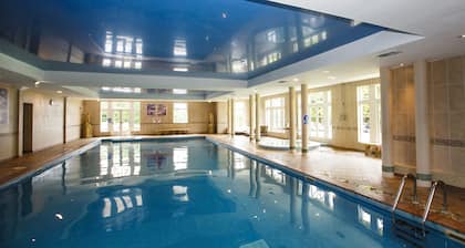 Shaw Hill Golf Resort & Spa Hotel