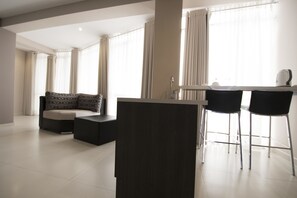 Suite, 1 Bedroom | Pemandangan dari bilik