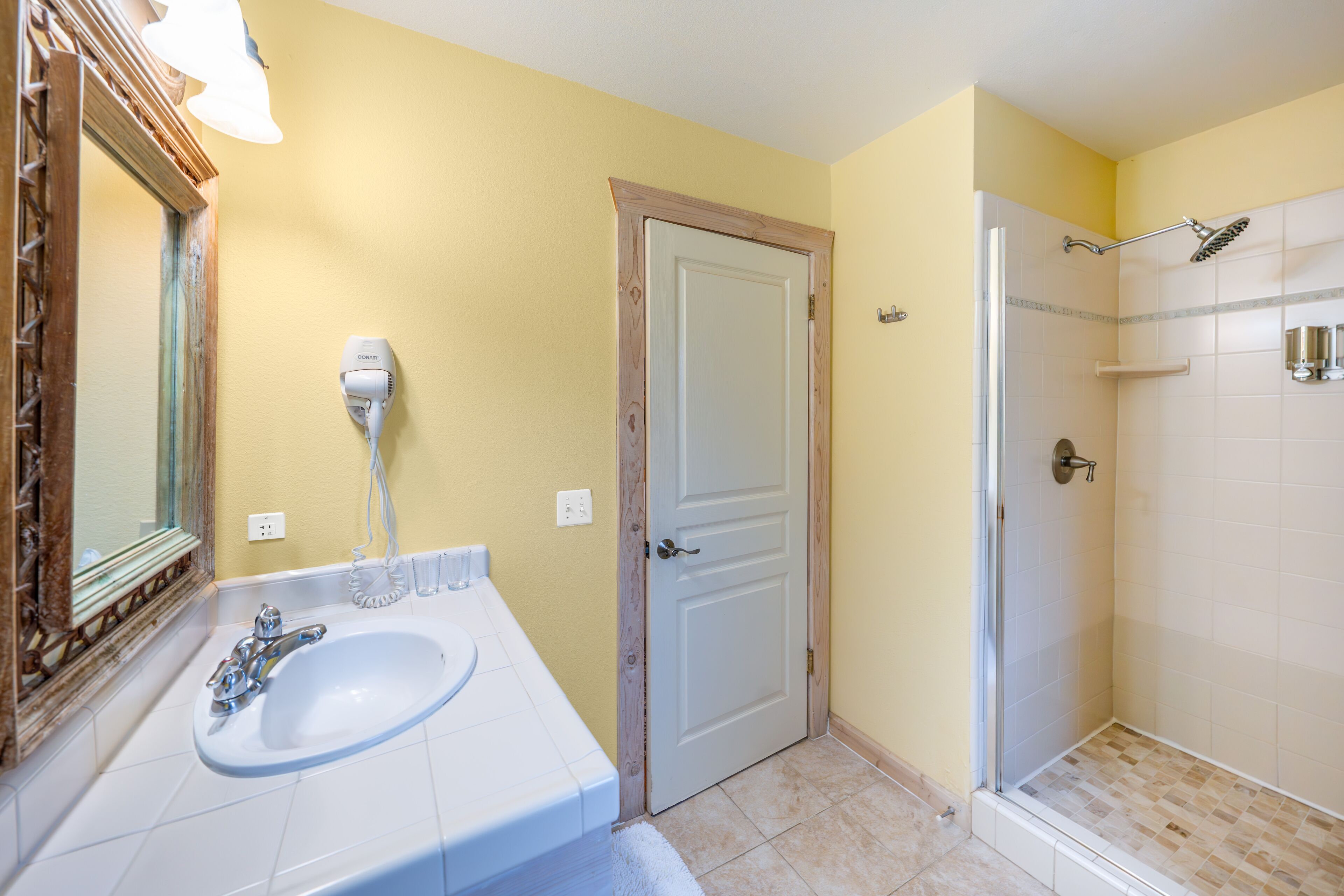 king cottage | bathroom | shower, free toiletries, hair dryer, bathrobes