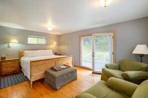 スタンダード シングルルーム | 高級寝具、ノートパソコン用作業スペース、防音設備、WiFi (無料)