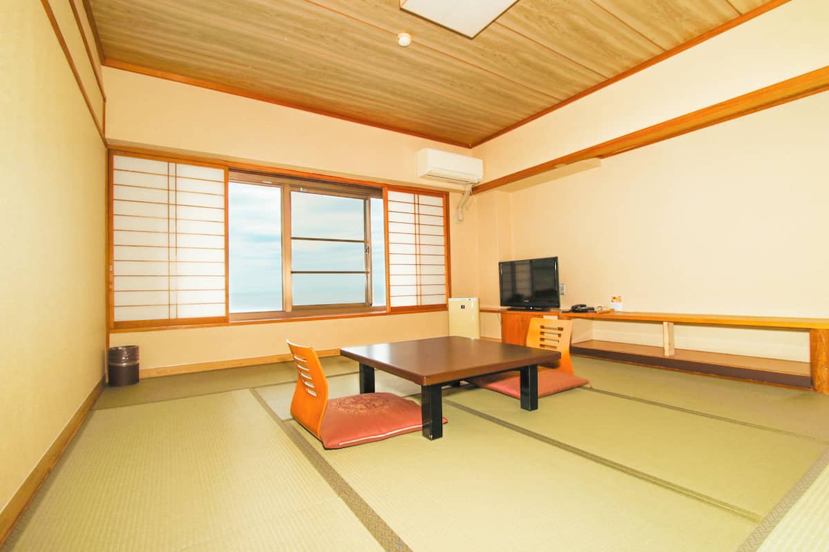 Superior Japanese-Style-Room with 10 Tatami mats (Sea Side) - Indoor Bath - Non-Smoking | Bed sheets