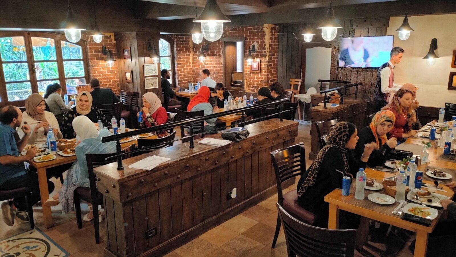 Breakfast, lunch, dinner served; local and international cuisine 