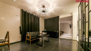 Family Twin Room(Base 2/For pax exceeding 2, extra fee 20000 KRW per person must be paid on-site) | Premium bedding, desk, laptop workspace, soundproofing - Ignis Hotel Busan Sports Complex Branch (Busan)