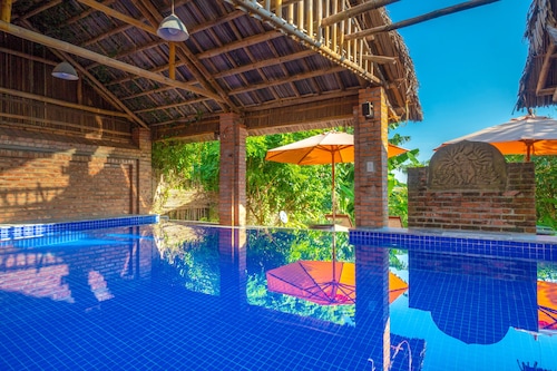 Calm House Hotel Hoi An