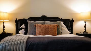 Barossa Bed & Breakfast Cottage  | 3 bedrooms, pillow-top beds, blackout curtains, iron/ironing board